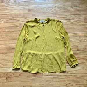 🌸NWT Loft Silky Top